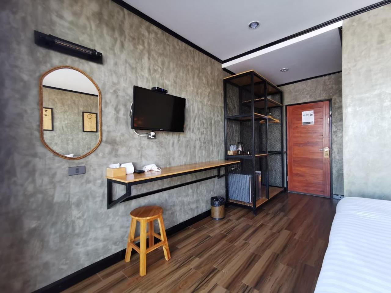 Lanta Chaolay Hostel Koh Lanta Bagian luar foto