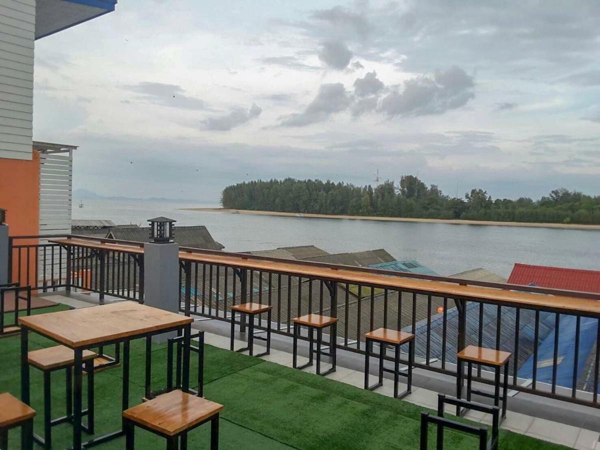 Lanta Chaolay Hostel Koh Lanta Bagian luar foto