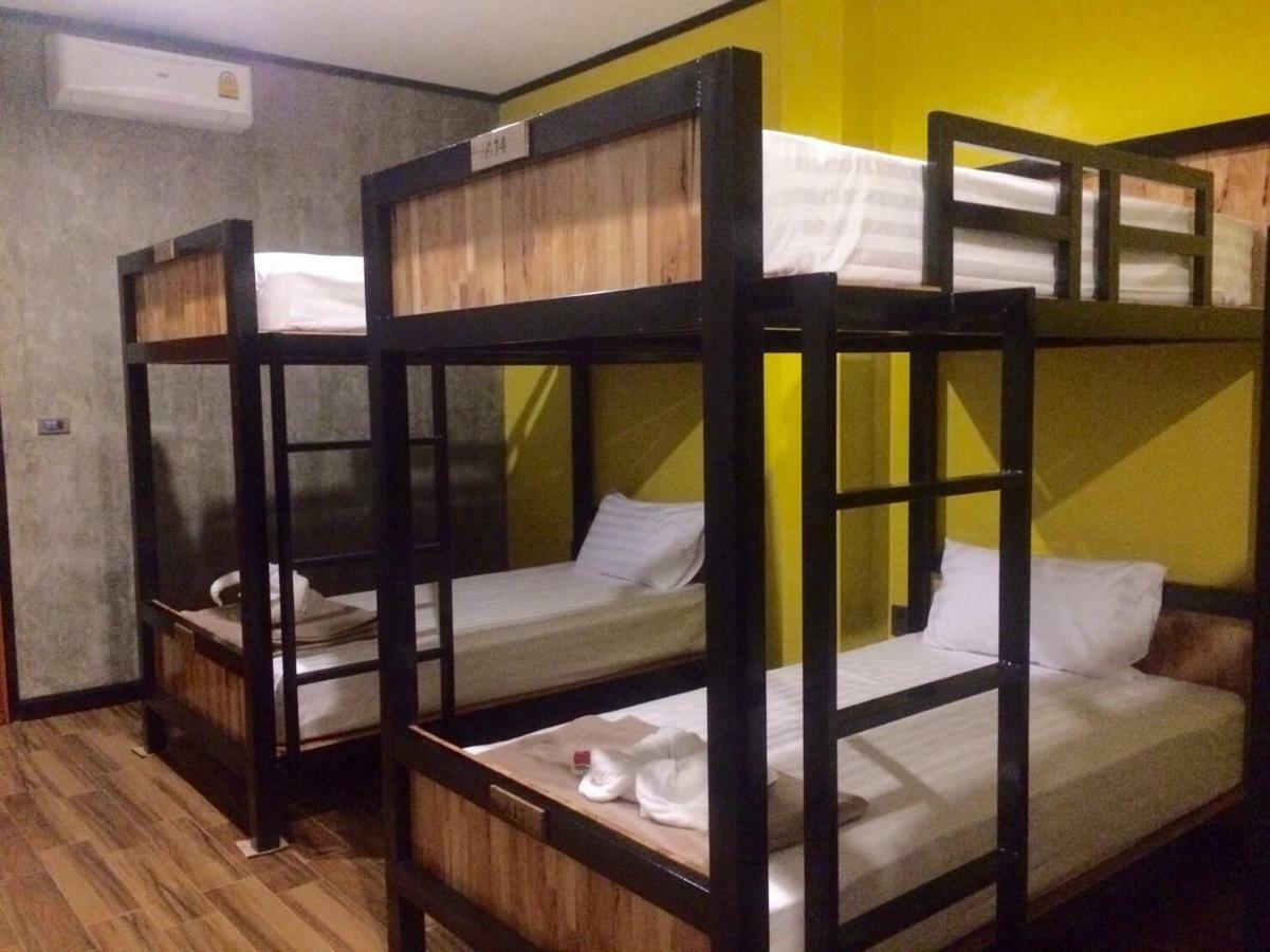 Lanta Chaolay Hostel Koh Lanta Bagian luar foto
