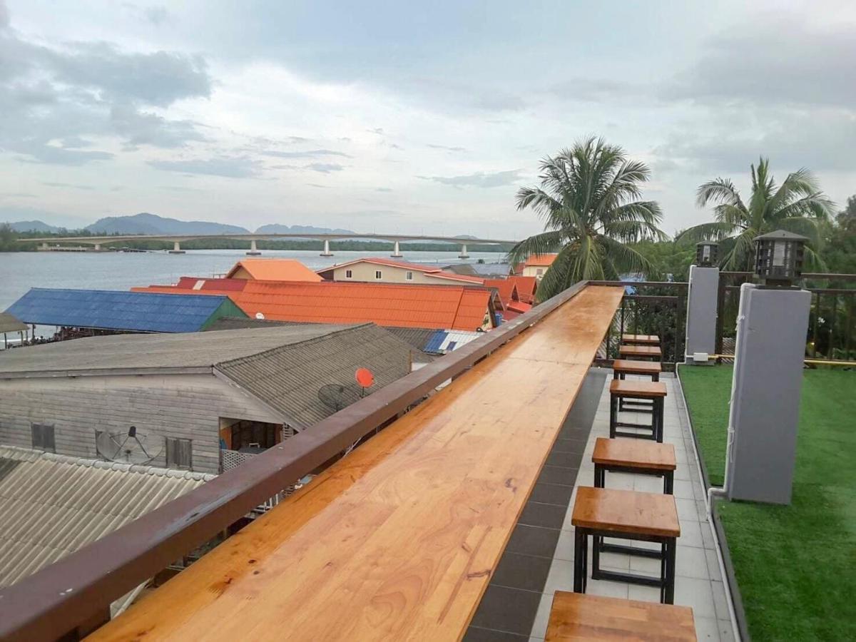Lanta Chaolay Hostel Koh Lanta Bagian luar foto